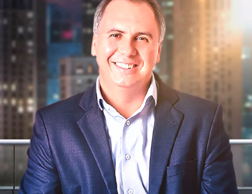 Capa: CONEXÃO COM A RIQUEZA – MARCOS TROMBETTA